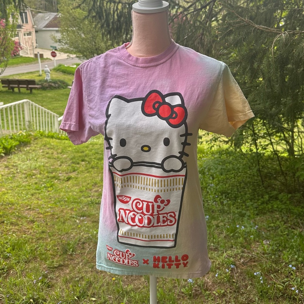 HELLO KITTY CUP O NOODLES Tshirt